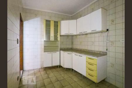 Casa à venda com 98m², 2 quartos e 2 vagasCozinha