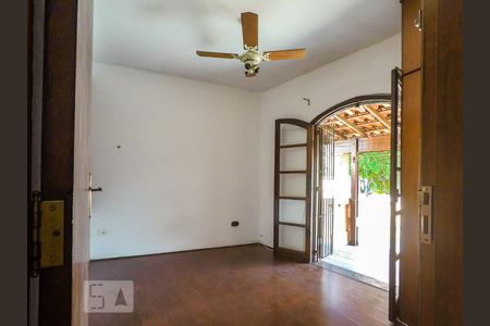 Casa à venda com 98m², 2 quartos e 2 vagasQuarto 2