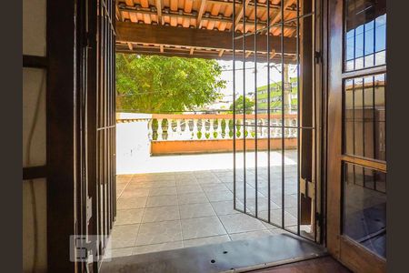 Casa à venda com 98m², 2 quartos e 2 vagasQuarto 2