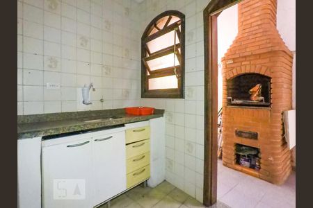Casa à venda com 98m², 2 quartos e 2 vagasCozinha