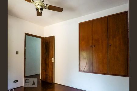 Casa à venda com 98m², 2 quartos e 2 vagasQuarto 2
