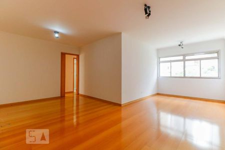 Sala de apartamento para alugar com 3 quartos, 100m² em Vila Madalena, São Paulo