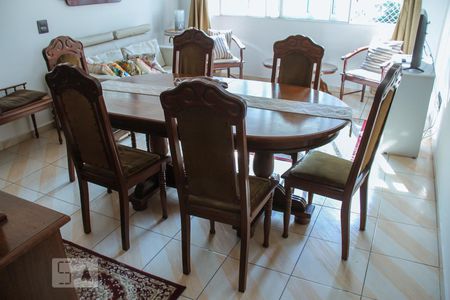 Apartamento para alugar com 108m², 3 quartos e 1 vagaDetalhe Sala