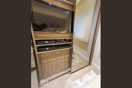 Sala de apartamento para alugar com 2 quartos, 92m² em Cidade Monções, São Paulo