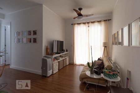 Sala de apartamento para alugar com 2 quartos, 64m² em Continental, Osasco
