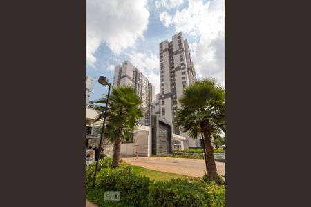 Fachada de apartamento para alugar com 2 quartos, 64m² em Continental, Osasco