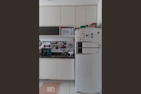 Cozinha de apartamento para alugar com 2 quartos, 64m² em Continental, Osasco