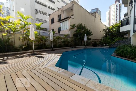 Apartamento para alugar com 76m², 1 quarto e 1 vaga Apartamento para alugar com 76m², 1 quarto e 1 vagaPiscina