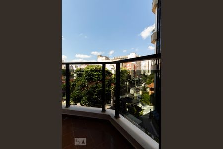 Apartamento para alugar com 76m², 1 quarto e 1 vaga Apartamento para alugar com 76m², 1 quarto e 1 vagaVaranda
