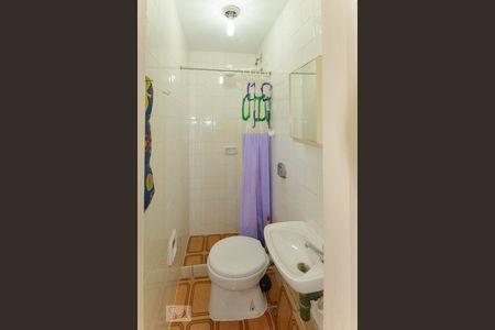 Apartamento à venda com 127m², 3 quartos e 2 vagas Apartamento à venda com 127m², 3 quartos e 2 vagasBanheiro de Serviço