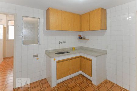 Apartamento à venda com 127m², 3 quartos e 2 vagas Apartamento à venda com 127m², 3 quartos e 2 vagasCozinha