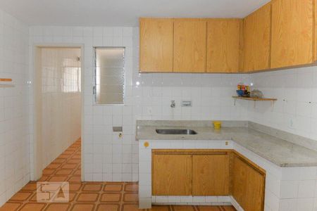 Apartamento à venda com 127m², 3 quartos e 2 vagas Apartamento à venda com 127m², 3 quartos e 2 vagasCozinha