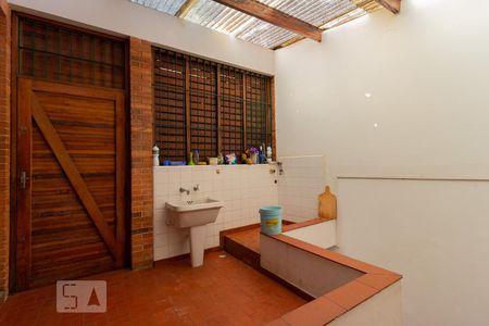 Casa para alugar com 900m², 6 quartos e 5 vagas Casa para alugar com 900m², 6 quartos e 5 vagasLavanderia