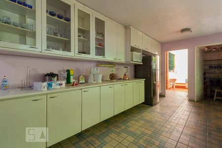 Casa para alugar com 900m², 6 quartos e 5 vagas Casa para alugar com 900m², 6 quartos e 5 vagasCozinha