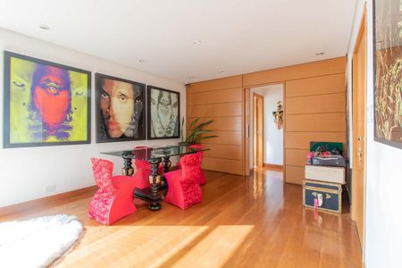 Sala de jantar de apartamento à venda com 2 quartos, 200m² em Cerqueira César, São Paulo