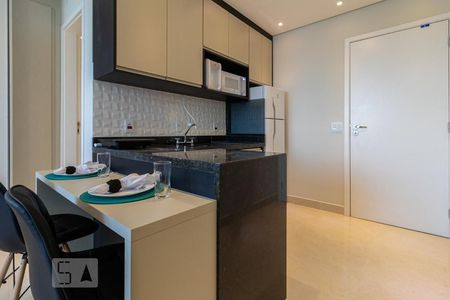 Cozinha de kitnet/studio para alugar com 1 quarto, 26m² em Bethaville I, Barueri