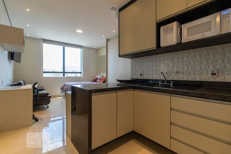 Entrada de kitnet/studio para alugar com 1 quarto, 26m² em Bethaville I, Barueri