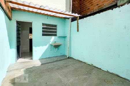 Casa para alugar com 90m², 2 quartos e 1 vagaÁrea de Serviço