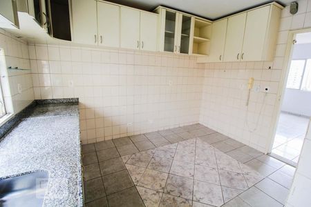 Apartamento para alugar com 103m², 3 quartos e 1 vagaCozinha