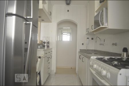 Cozinha de apartamento para alugar com 3 quartos, 89m² em Vila Progredior, São Paulo