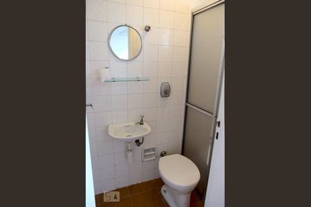 Apartamento à venda com 77m², 2 quartos e 1 vagadependência de serviço