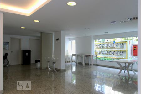 Apartamento à venda com 77m², 2 quartos e 1 vagaárea comum