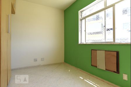 Quarto 1 de apartamento para alugar com 2 quartos, 60m² em Pitangueiras, Rio de Janeiro