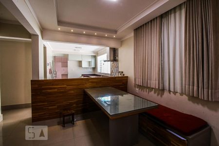 Sala de casa à venda com 3 quartos, 200m² em Guará Ii, Brasília