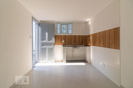 Casa para alugar com 40m², 1 quarto e sem vagaSala e Cozinha