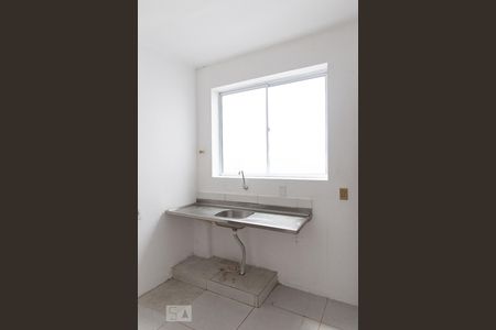 Cozinha de apartamento à venda com 2 quartos, 120m² em Passo da Areia, Porto Alegre