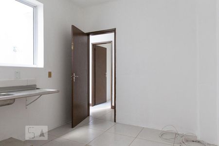 Cozinha de apartamento para alugar com 2 quartos, 120m² em Passo da Areia, Porto Alegre