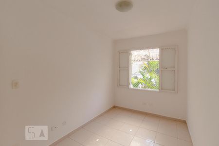 Casa de condomínio à venda com 95m², 3 quartos e 2 vagasQuarto 1