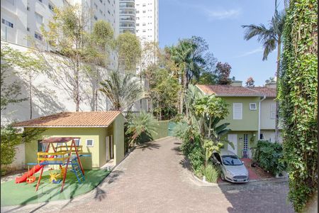 Casa de condomínio à venda com 95m², 3 quartos e 2 vagasVista