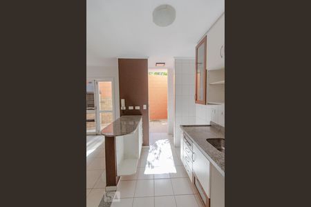 Casa de condomínio à venda com 95m², 3 quartos e 2 vagasCozinha