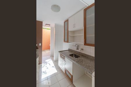 Casa de condomínio à venda com 95m², 3 quartos e 2 vagasCozinha