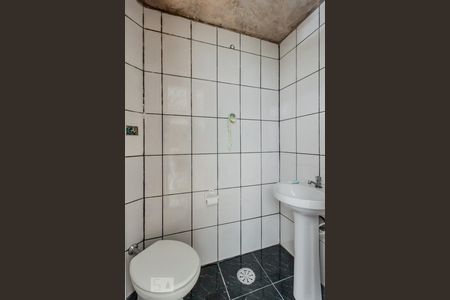 Banheiro - Torneira de casa à venda com 2 quartos, 300m² em Parque São Lucas, São Paulo