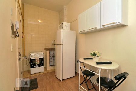 Cozinha. de kitnet/studio para alugar com 1 quarto, 22m² em Copacabana, Rio de Janeiro