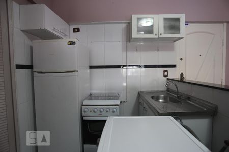 Cozinha de apartamento para alugar com 1 quarto, 35m² em Bela Vista, São Paulo