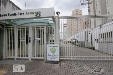 Apartamento à venda com 45m², 2 quartos e sem vaga Apartamento à venda com 45m², 2 quartos e sem vagaFachada