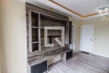 Sala de apartamento para alugar com 2 quartos, 60m² em Jardim Tupanci, Barueri