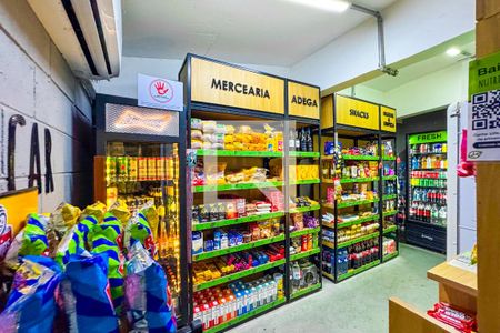 Apartamento à venda com 36m², 1 quarto e sem vagaMercado 24 Horas