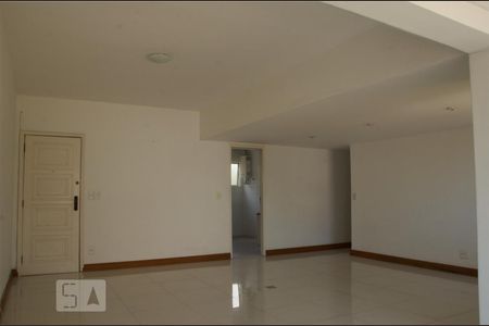 Sala de apartamento à venda com 2 quartos, 90m² em Barra da Tijuca, Rio de Janeiro