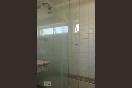 Banheiro de apartamento à venda com 2 quartos, 90m² em Barra da Tijuca, Rio de Janeiro