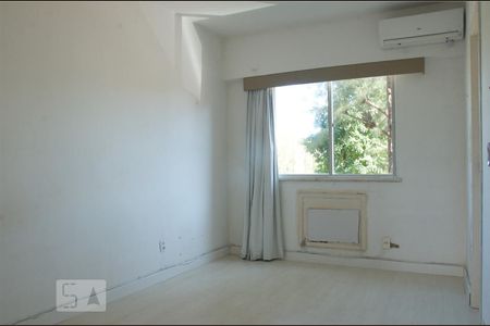 Quarto Suíte de apartamento à venda com 2 quartos, 90m² em Barra da Tijuca, Rio de Janeiro