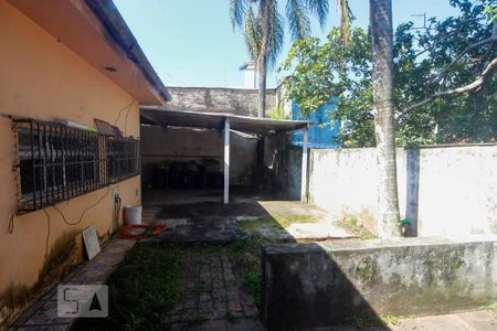 Quintal de casa à venda com 3 quartos, 350m² em Jardim Leonor, São Paulo
