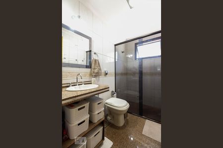Banheiro  de apartamento à venda com 2 quartos, 75m² em Vila Oratório, São Paulo