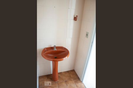 Apartamento para alugar com 260m², 3 quartos e 1 vaga Apartamento para alugar com 260m², 3 quartos e 1 vagaBanheiro de Serviço