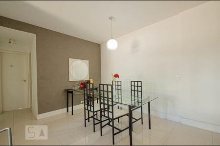 Sala de apartamento à venda com 2 quartos, 85m² em Grajaú, Rio de Janeiro