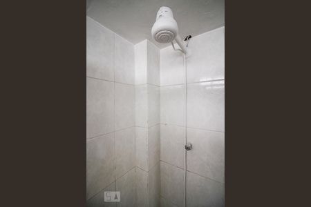 Banheiro de kitnet/studio para alugar com 1 quarto, 23m² em Vila Buarque, São Paulo