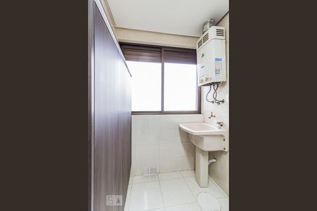 Apartamento à venda com 73m², 2 quartos e 1 vaga Apartamento à venda com 73m², 2 quartos e 1 vagaDetalhe da area de serviço